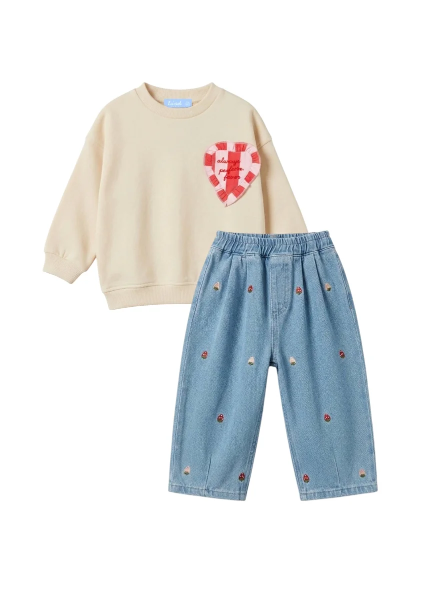 Ensemble fille sweat cœur et jean à motifs fraises – Image 2
